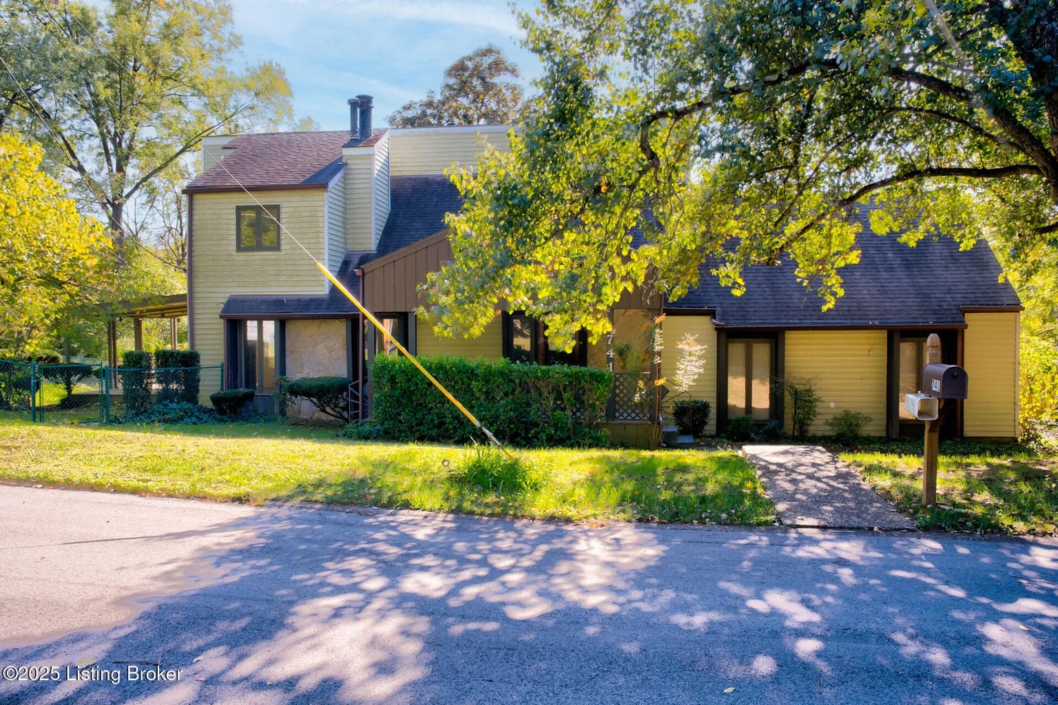 741 Middle Way, Louisville - photo 1 of 45