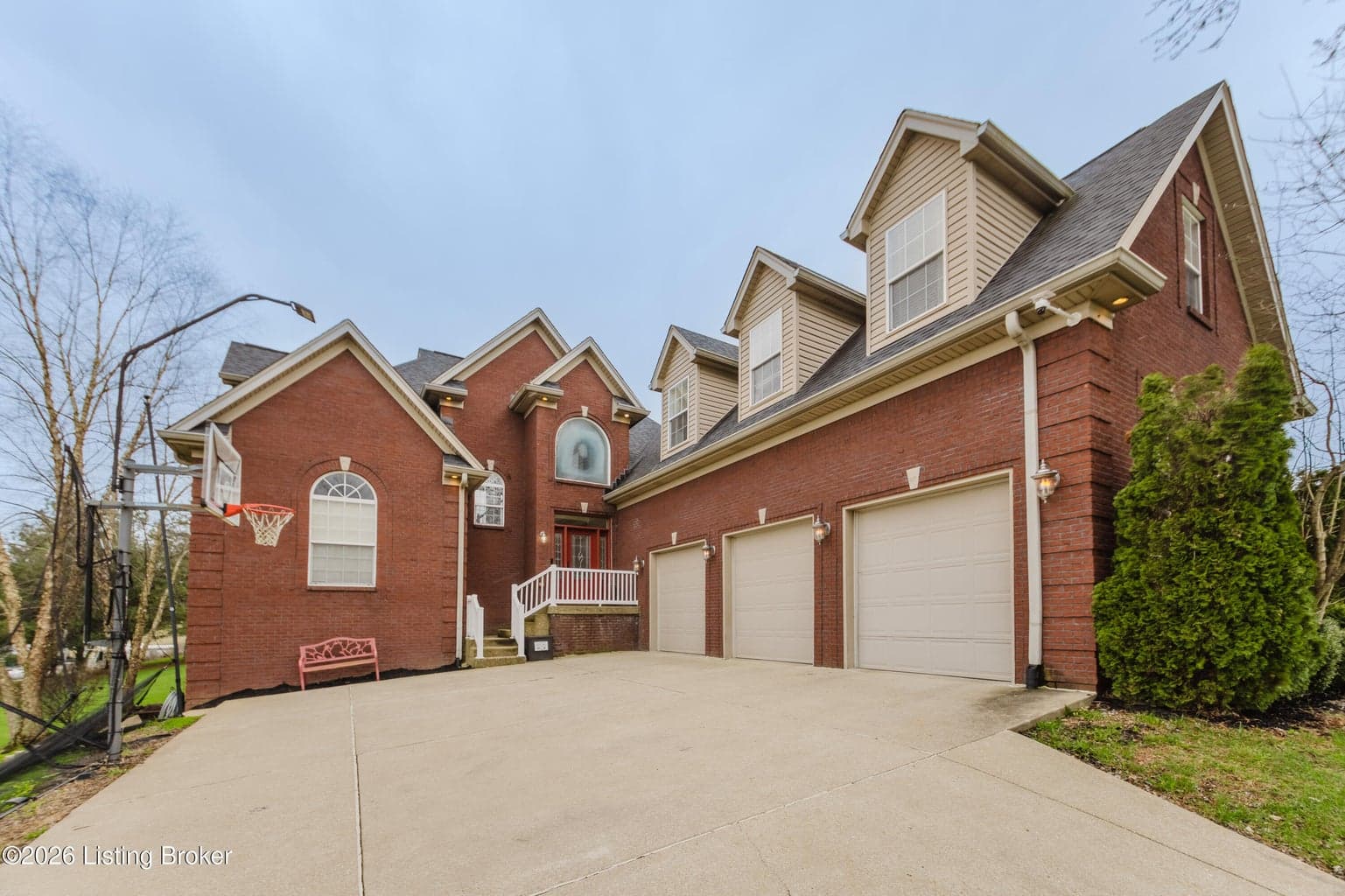 33 River Heights Blvd, Taylorsville - photo 1 of 59