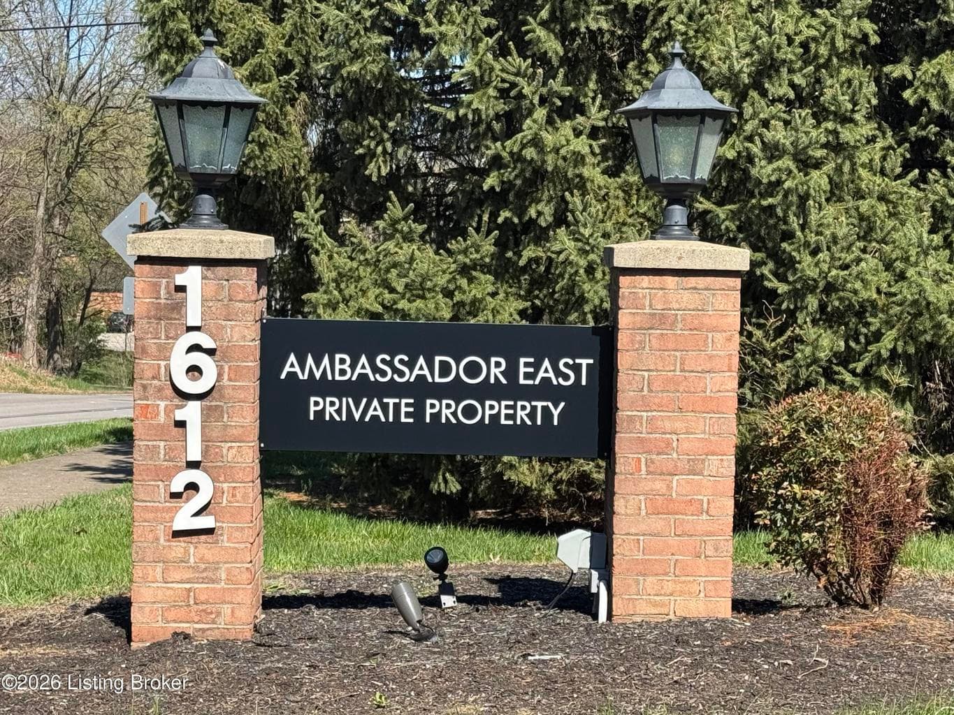 1612 Gardiner Ln, Louisville - photo 1 of 55