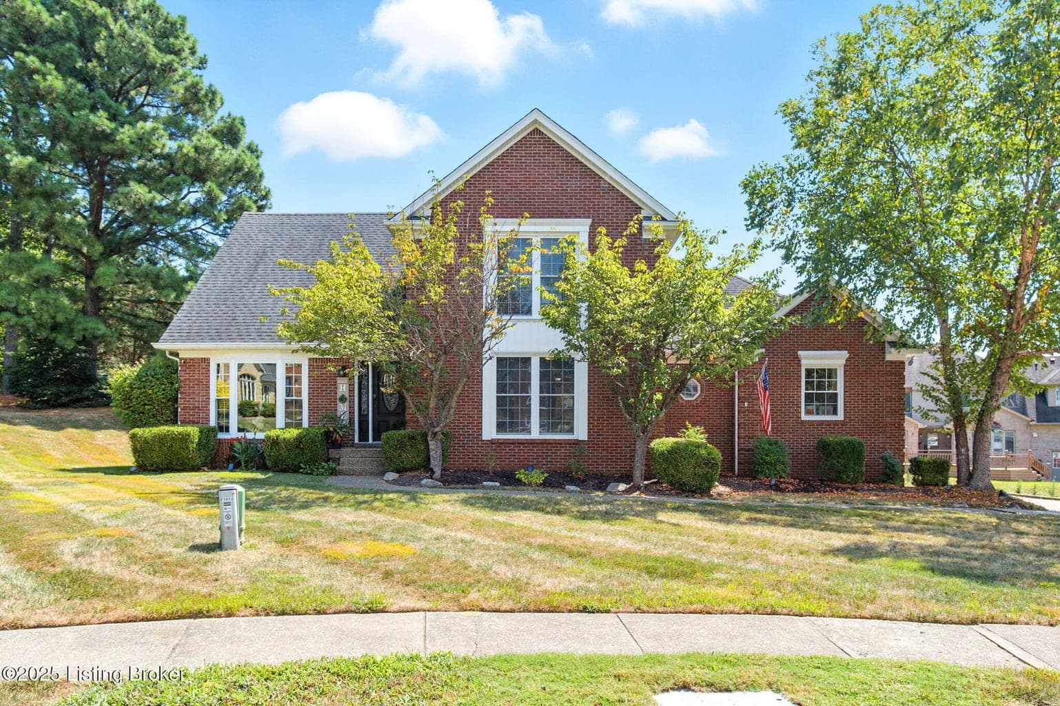 1613 Cristland Rd, Louisville - photo 1 of 75