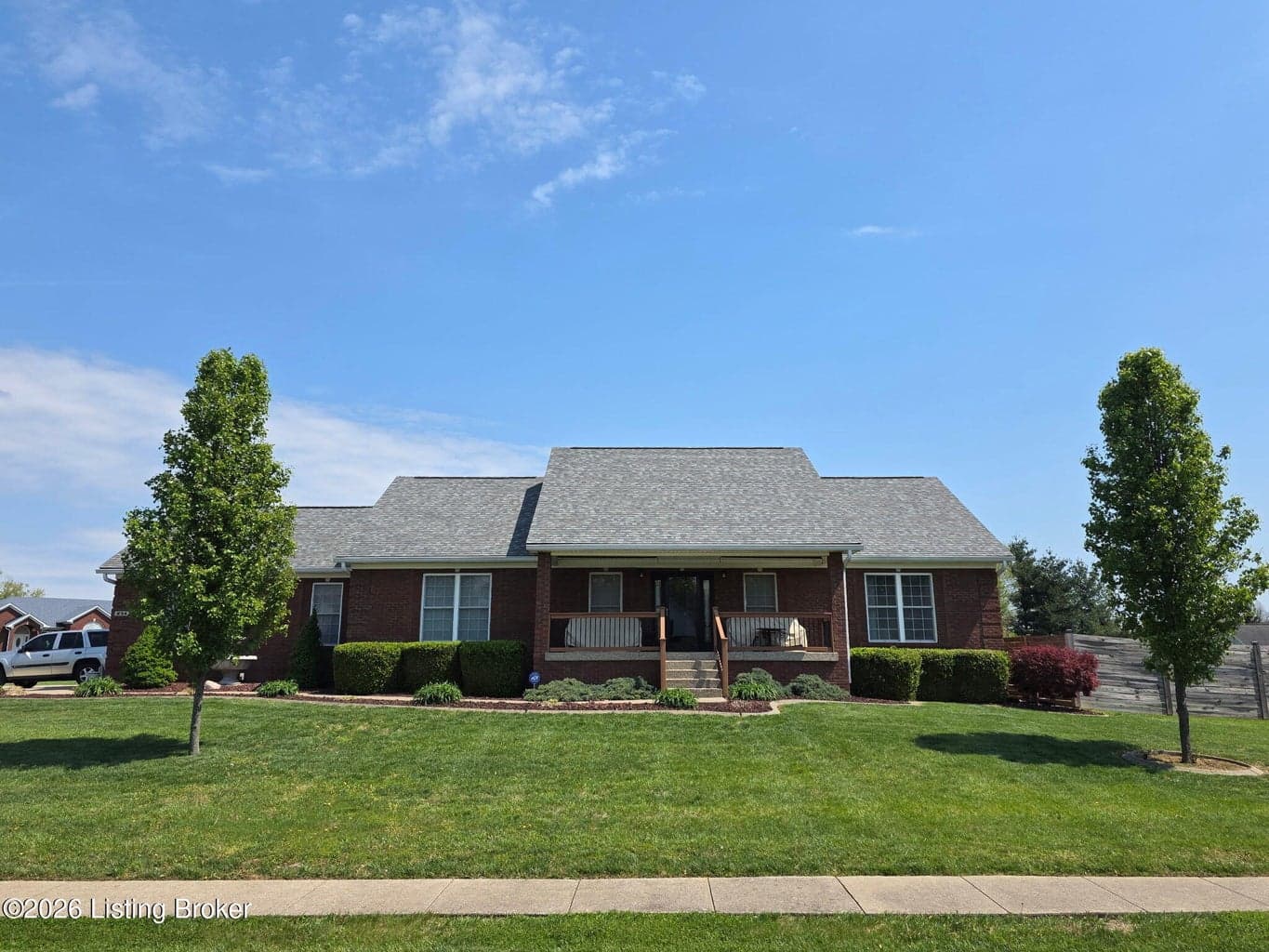 234 Cedar Place Dr, Shepherdsville - photo 1 of 47