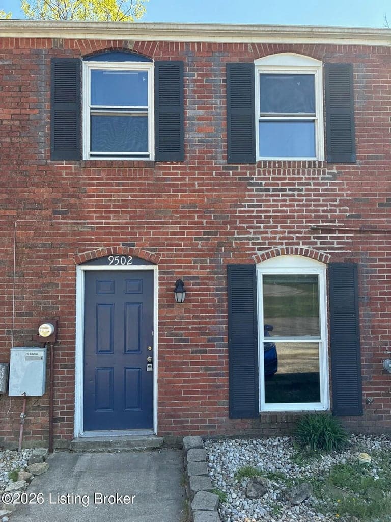 9502 Cedar Lake Dr, Louisville - photo 1 of 20