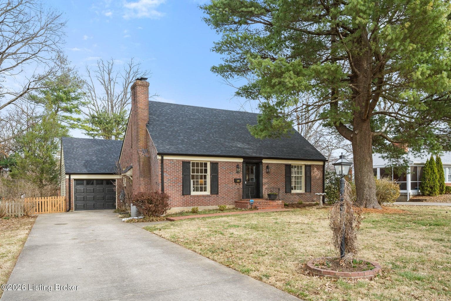 4313 Lincoln Rd, Louisville - photo 1 of 52