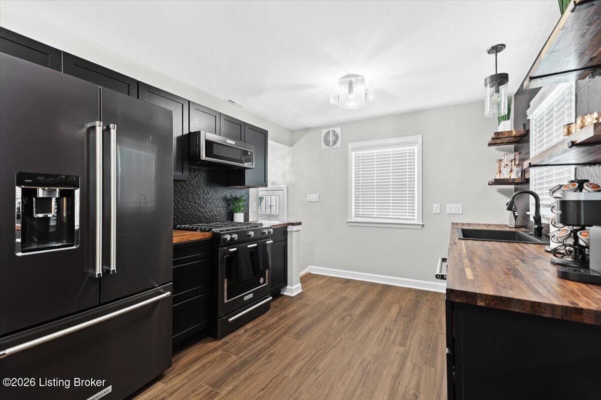 614 Bluegrass Ave, Louisville - photo 1 of 25