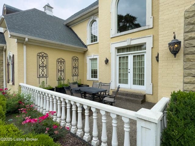 5905 Mt Pleasant Dr, Prospect - photo 4 of 92