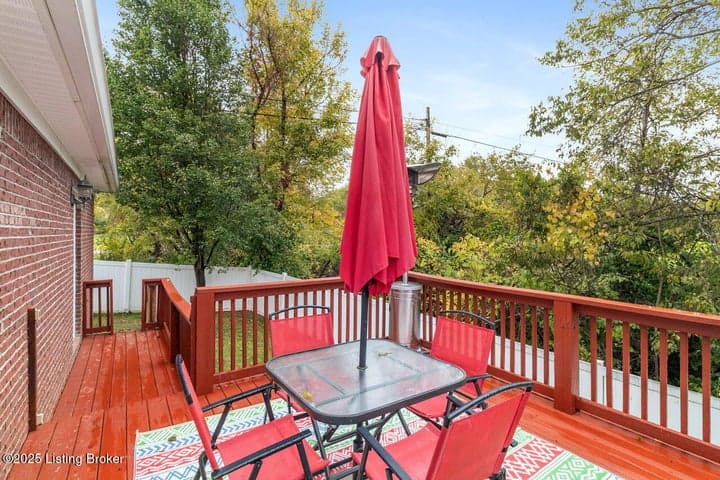 100 Benelli Dr, Bardstown - photo 5 of 44