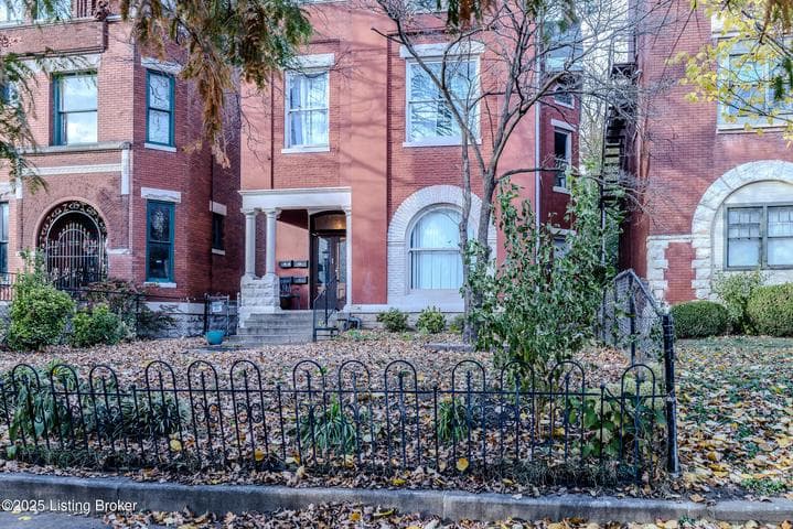 125 Ormsby Ave, Louisville - photo 2 of 42