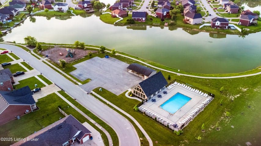 313 Mud Hen Dr, Shepherdsville - photo 4 of 5