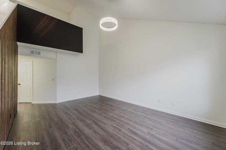 4118 Willowview Blvd, Louisville - photo 3 of 43