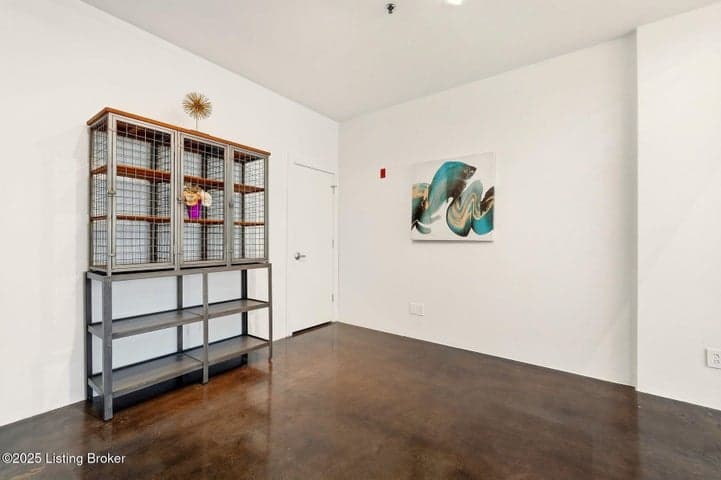 400 Main St, Louisville - photo 5 of 26