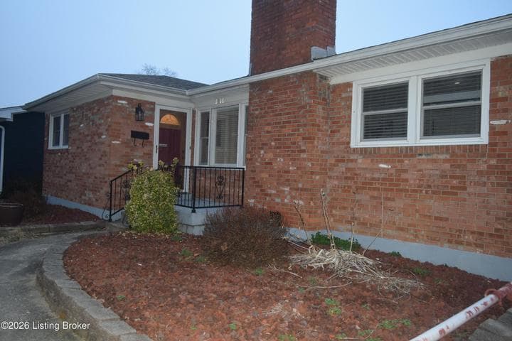 1316 Joni Dr, Louisville - photo 2 of 77