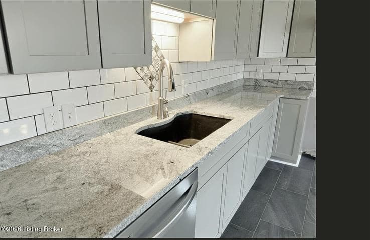 4725 Plum Creek Rd, Taylorsville - photo 4 of 30