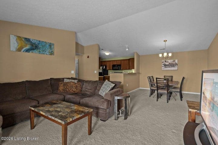 2600 Aristocrat Pl, Louisville - photo 2 of 24