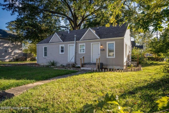 1443 32nd St, Louisville - photo 2 of 46
