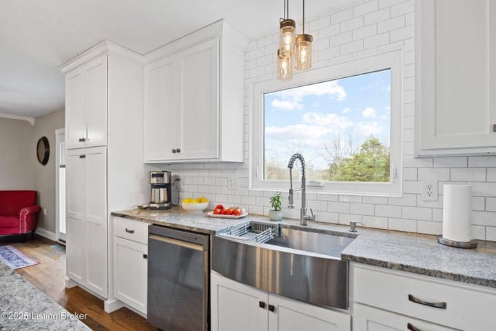 111 Elk Creek Ct, Taylorsville - photo 4 of 46