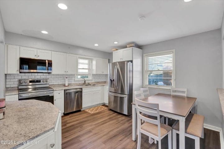 2415 Sunshine Way, Louisville - photo 2 of 38