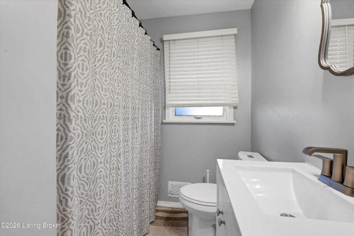 2415 Sunshine Way, Louisville - photo 3 of 38