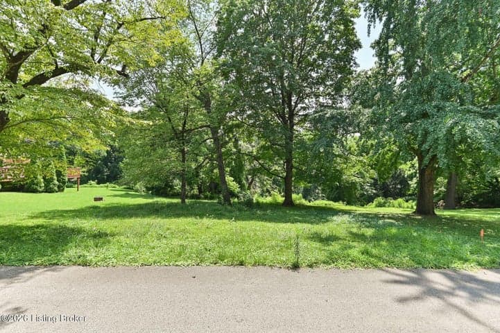 65 Warren Rd, Louisville - photo 2 of 10