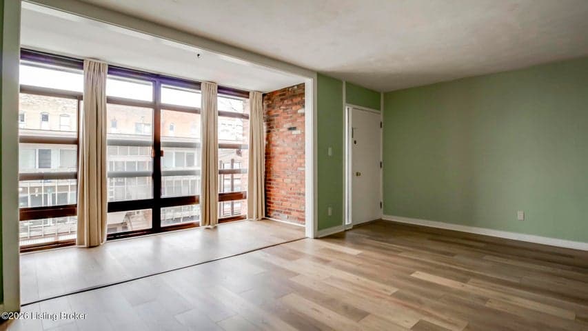 1040 Cherokee Rd, Louisville - photo 3 of 22