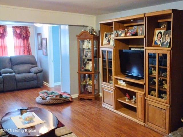 300 Dutchmans Creek Rd, Taylorsville - photo 3 of 17