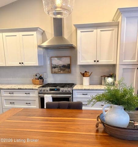 1277 Parkway Gardens Ct, Louisville - photo 3 of 27