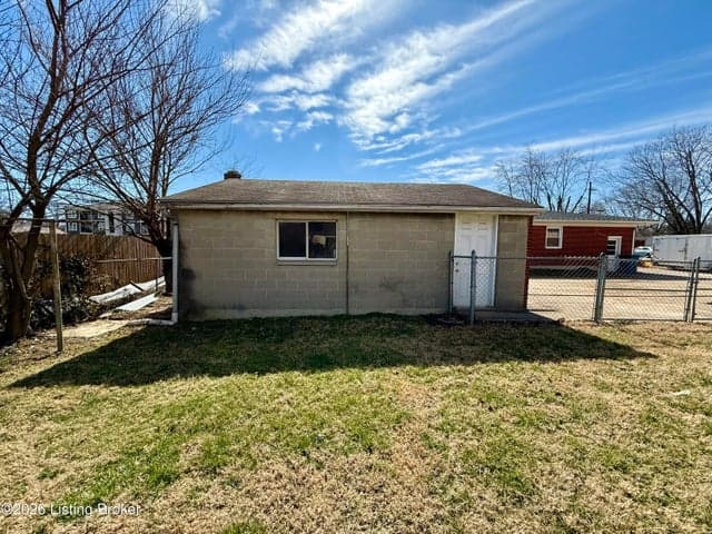 5413 Bungalow Dr, Louisville - photo 5 of 15