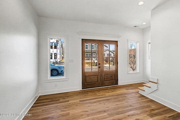 932 Madison St, Louisville - photo 4 of 39