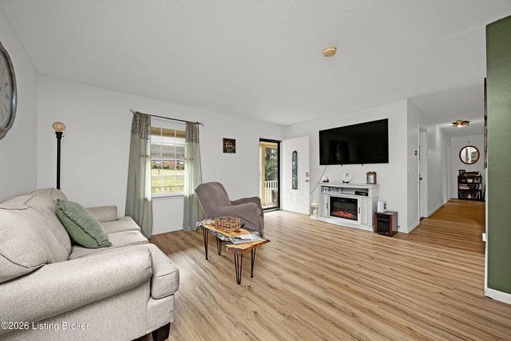 420 Gaffney Ln, Bardstown - photo 5 of 29