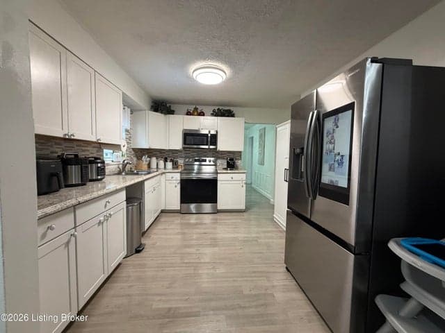 3345 Pioneer Trail, Shepherdsville - photo 5 of 34