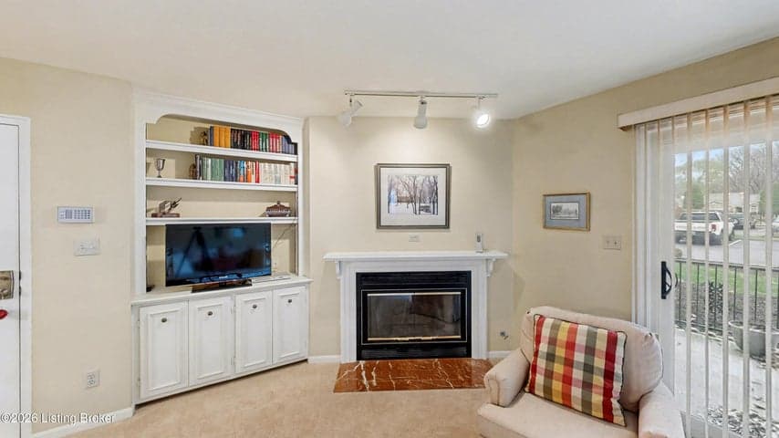 814 Washburn Ave, Louisville - photo 5 of 30