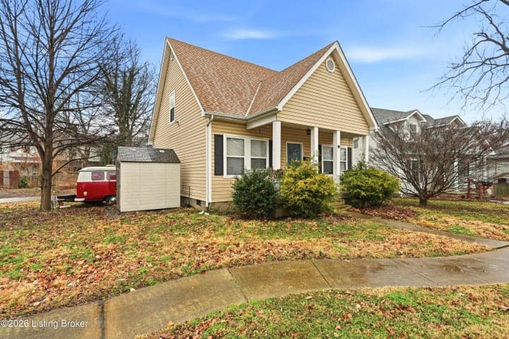 812 Goullon Ct, Louisville - photo 2 of 30