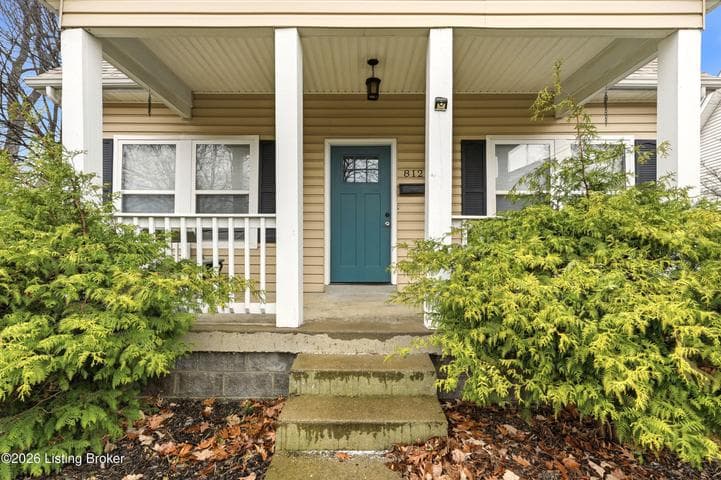 812 Goullon Ct, Louisville - photo 3 of 30