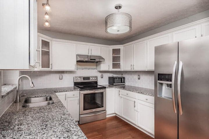 5113 Middlesex Dr, Louisville - photo 2 of 25