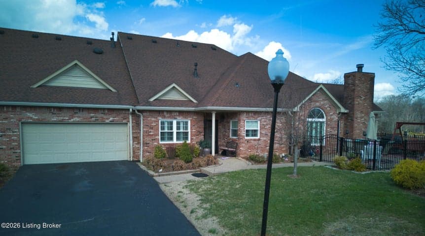 10111 Sea Pines Ct, Louisville - photo 5 of 47