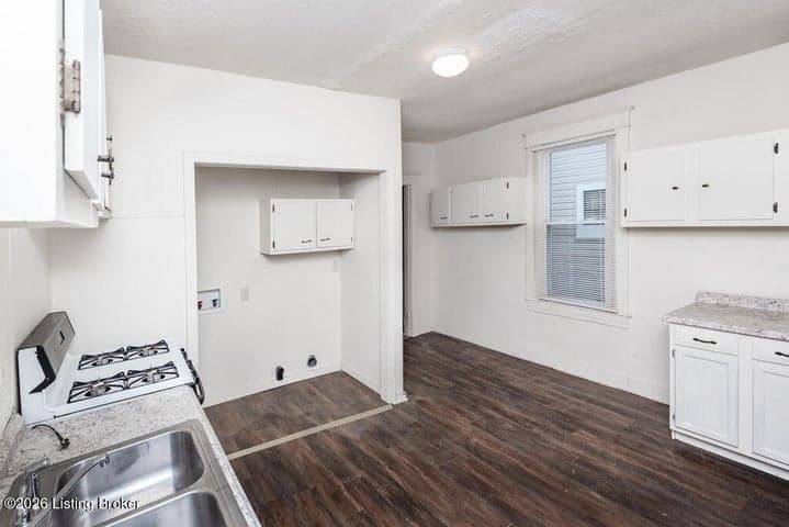 3026 Grand Ave, Louisville - photo 5 of 24