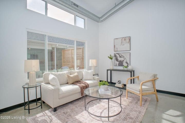 607 Burnett Farm Ln, Louisville - photo 2 of 34