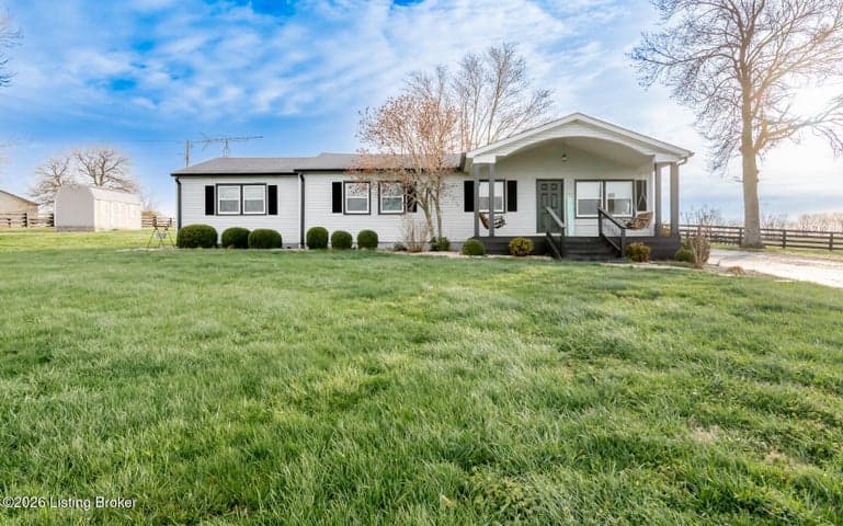 122 Airport Ln, Springfield