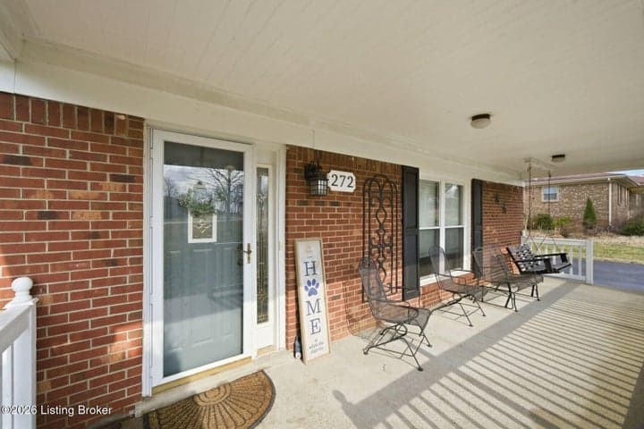 272 Minnie Ln, Shepherdsville - photo 5 of 56