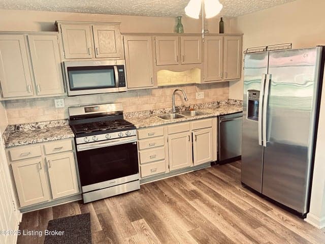 206 Meadowview Dr, Mt Washington - photo 4 of 19