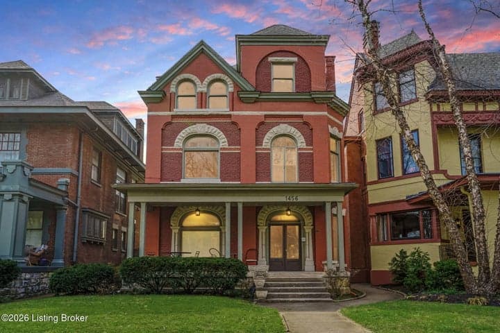 1456 Saint James Ct, Louisville - photo 2 of 83