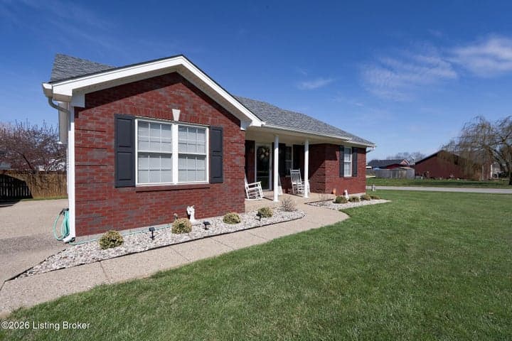 264 Forest Ridge Dr, Mt Washington - photo 4 of 20