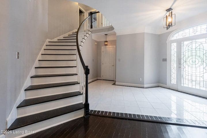 8800 Wooded Trail Ct, Louisville - photo 4 of 41