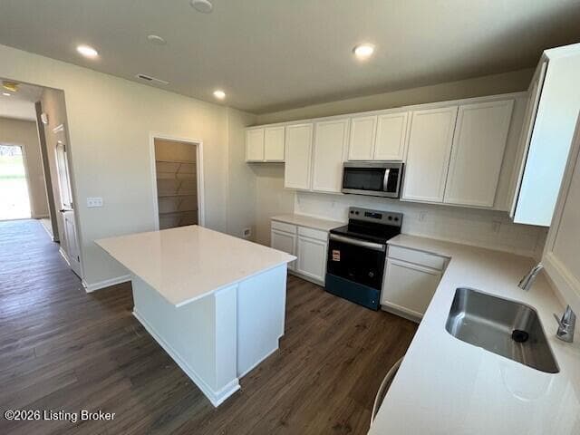 8804 Fairmount Cove, Louisville - photo 5 of 23