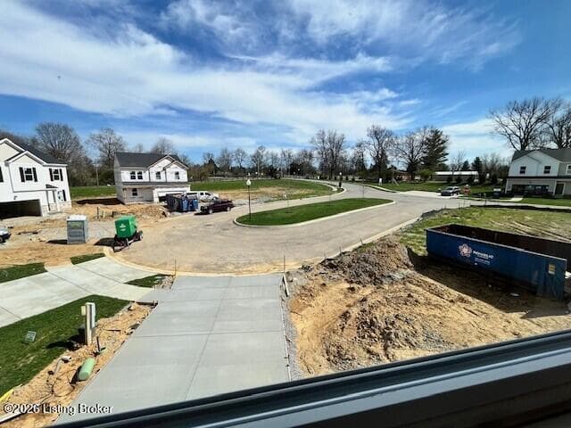 8804 Fairmount Cove, Louisville - photo 2 of 23