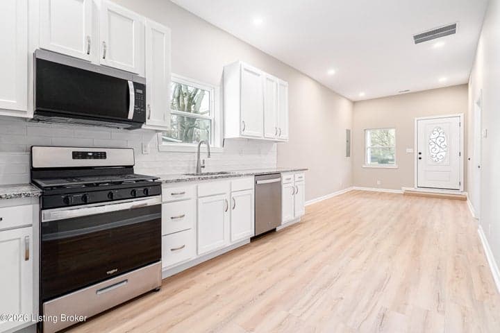 1226 Vim Dr, Louisville - photo 5 of 38