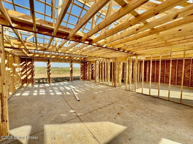 76 Mattingly Ln, Springfield - photo 4 of 12