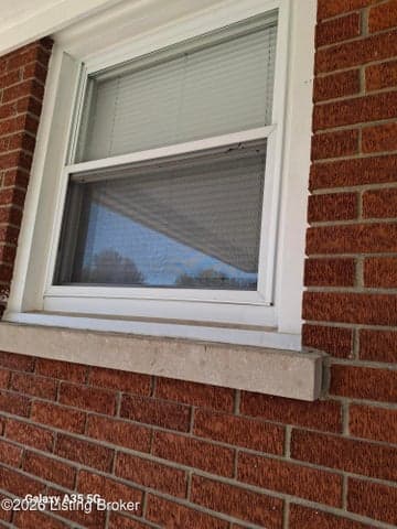 4402 Dover Rd, Louisville - photo 4 of 30