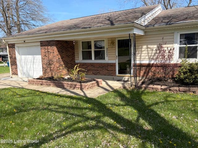 9203 Bermuda Ct, Crestwood - photo 2 of 20