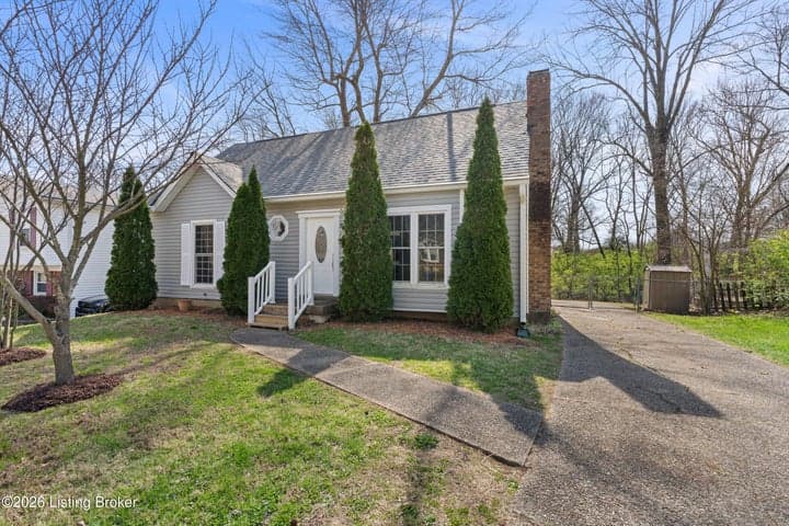 6510 Daverman Ct, Louisville - photo 4 of 34