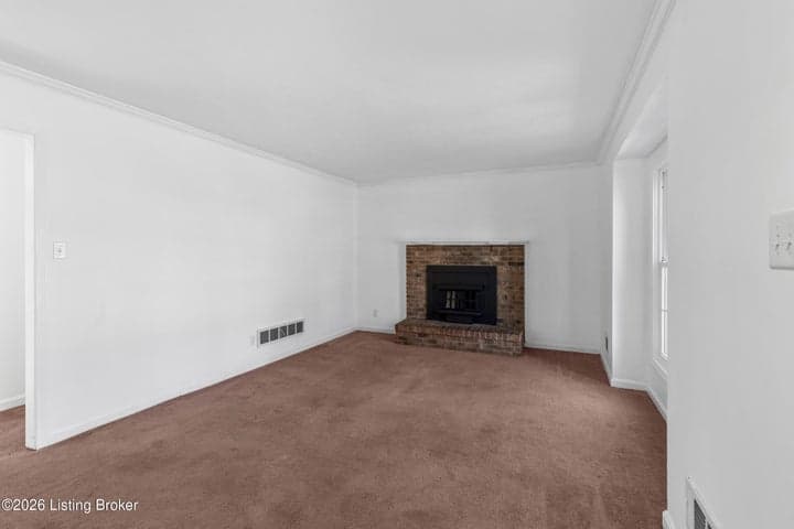 6510 Daverman Ct, Louisville - photo 5 of 34